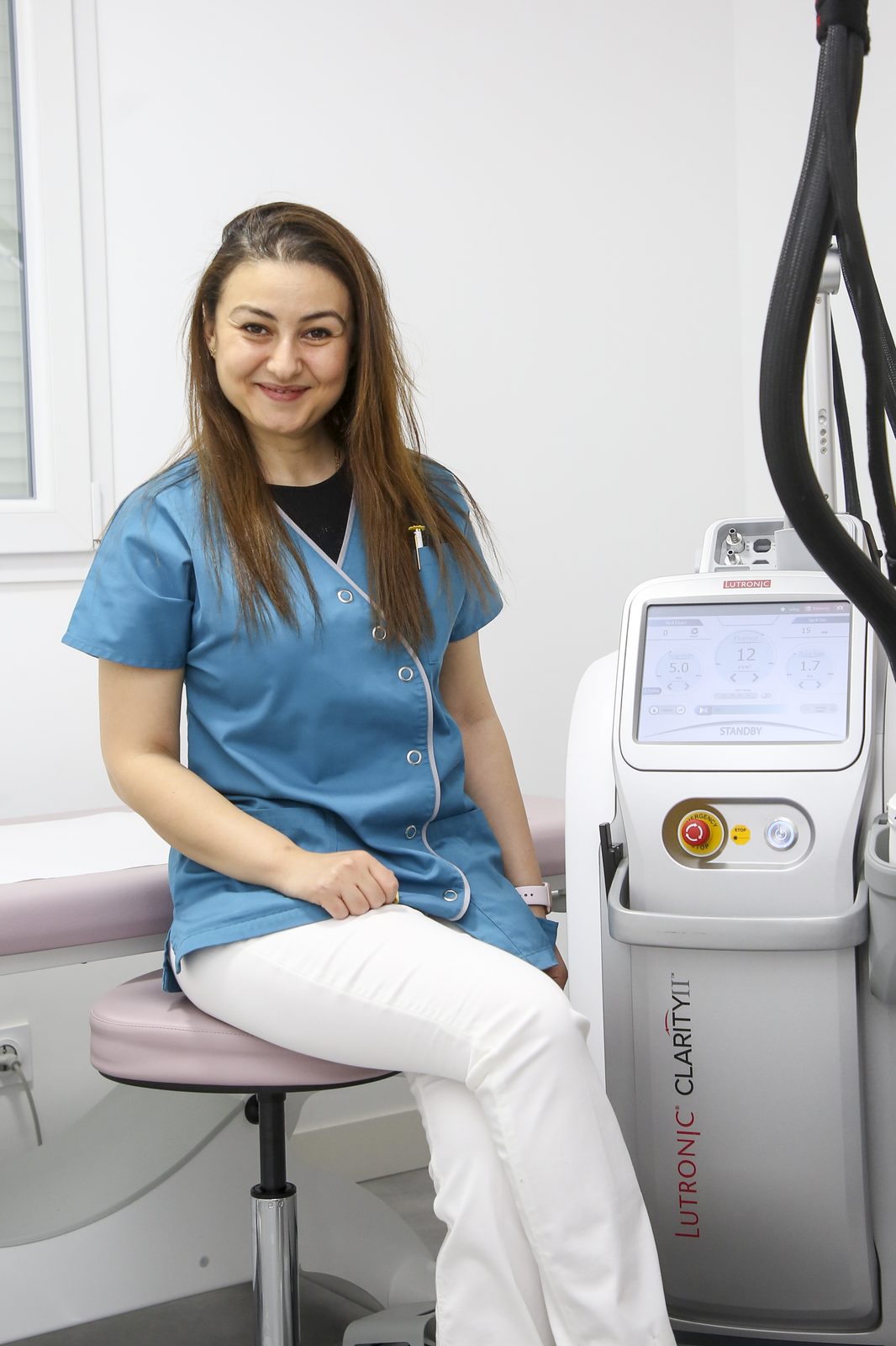 Saly, assistante médicale du Dr SAFAR